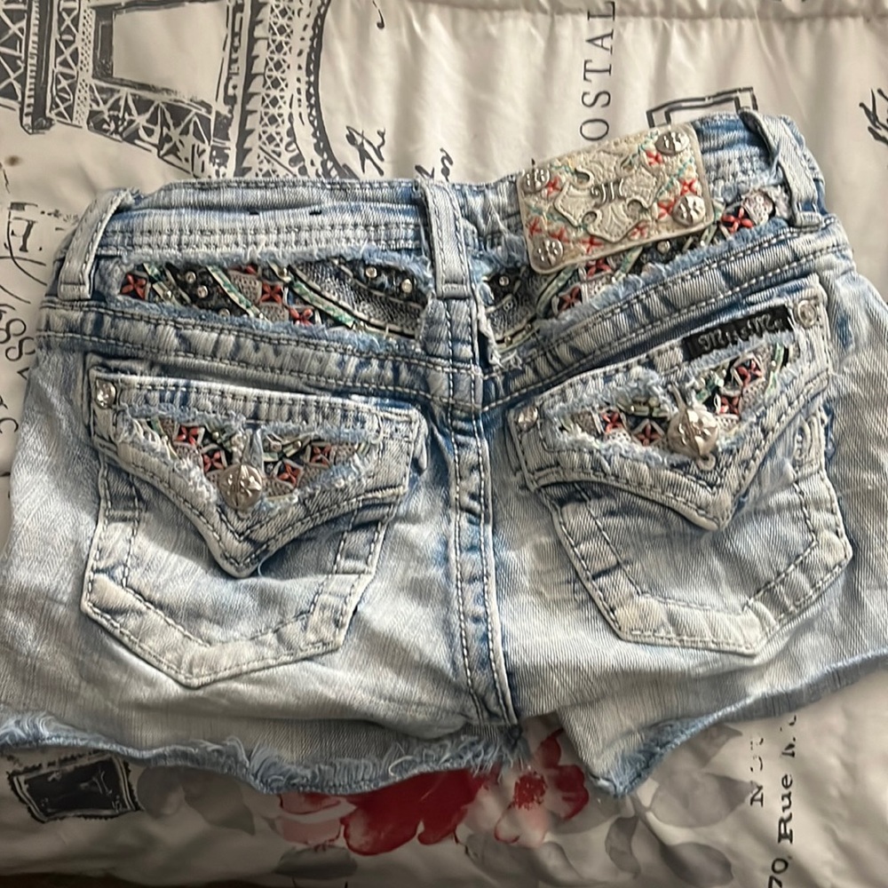 NWOT girl size 14 Miss Me shorts
